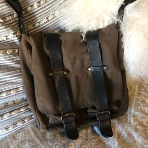 Tokyo Bay Messenger Bag